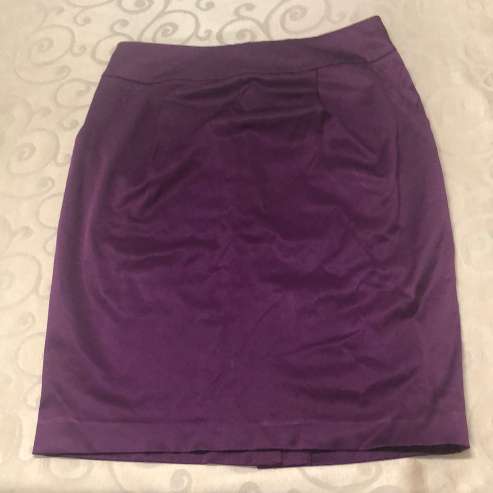 Forever 21 satin-like skirt